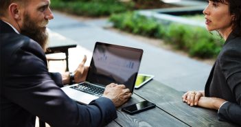 Geld und Zinsen sparen – eine Umschuldung eröffnet neue Perspektiven