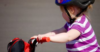 Schadstofffreie Kinderkleidung – das sollten Eltern wissen