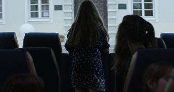 Werbung: PETA präsentiert „Goodbye Milch Challenge“
