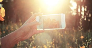 Werbung: Selfies an gefährlichen Orten